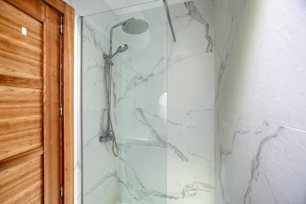 Apartment In The Center Of Madrid-Comenda-1-I Bagian luar foto